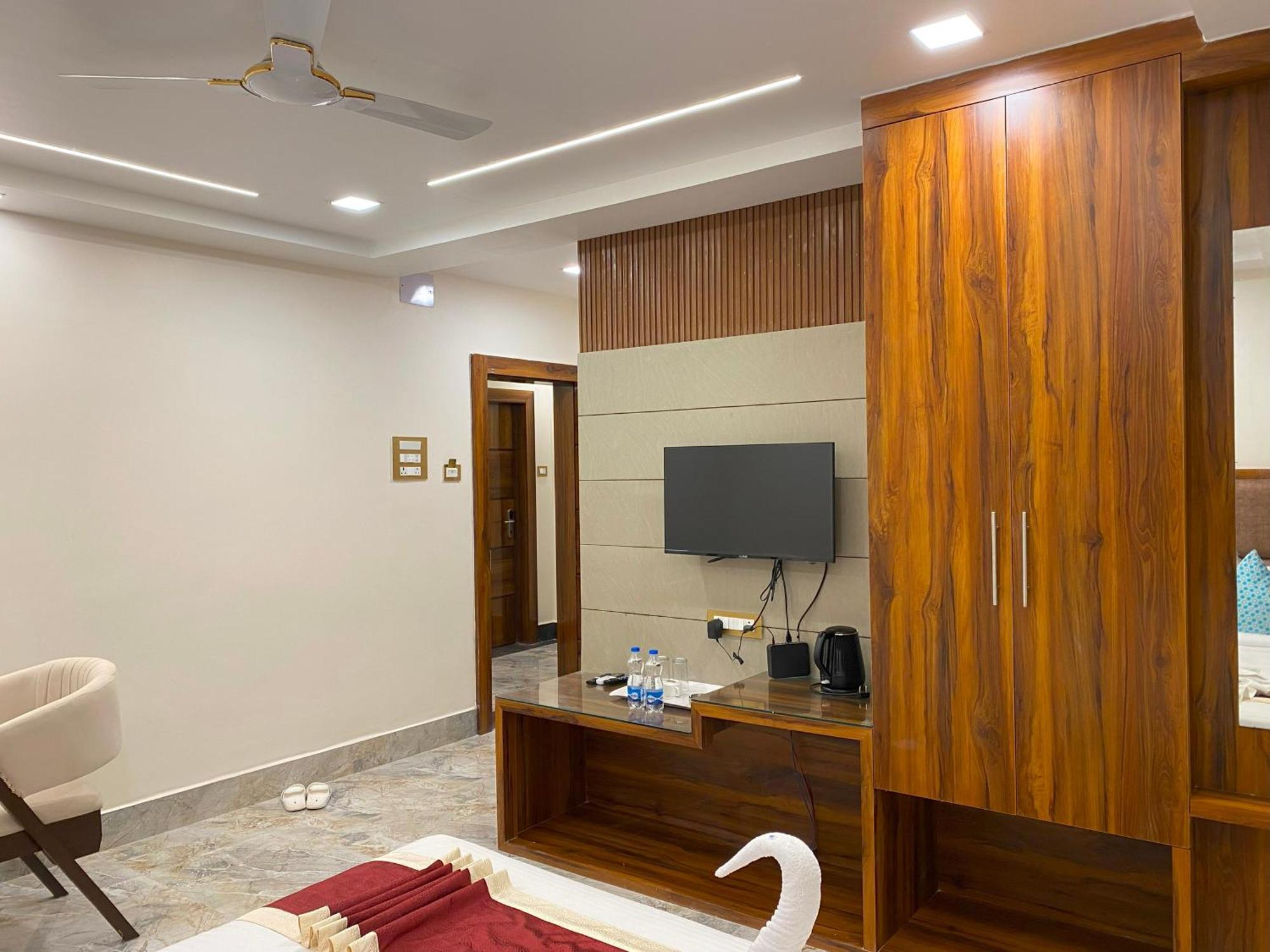 Hotel Maa Laxmi Palace Deoghar Exterior photo